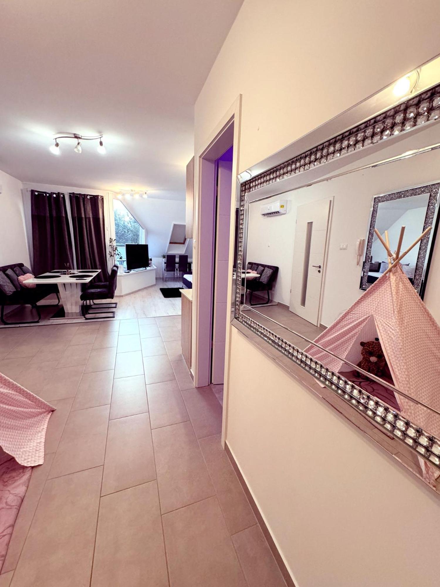 Apartamento Exclusive Family Apartman Pécs Exterior foto